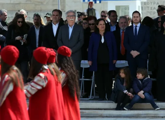 Παρουσία του Υπουργού Παιδείας Κώστα Γαβρόγλου η μαθητική παρέλαση στην Αθήνα