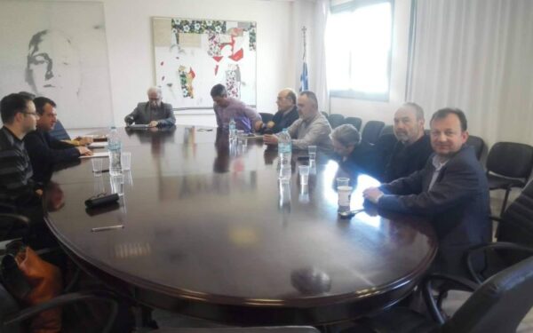 Νέες Πανελλήνιες – ΟΙΕΛΕ: Ο «θάνατος» του Λυκείου και το ζήτημα των εικονικών απολυτηρίων