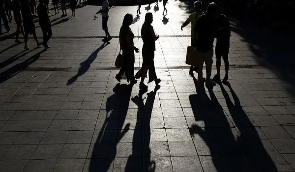 ΟΟΣΑ: Οι Έλληνες φοβούνται για τις δαπάνες και την οικονομική ασφάλεια τους