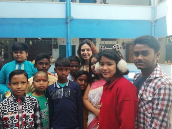 Η Λαρισαία φιλόλογος που έφτασε μέχρι την Ινδία για να διδάξει σε σχολεία!