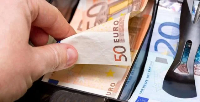 Αναδρομικά 110 ευρώ το μήνα για 80.000 συνταξιούχους