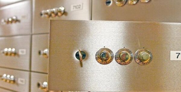 Ξεκλειδώνουν τις θυρίδες όσων οφείλουν σε εφορία και ταμεία