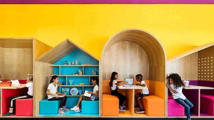 Ένα σχολείο γεμάτο χρώματα για προσφυγόπουλα στο Τελ Αβίβ