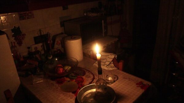 Μαθητής με αδερφό σε μηχανική υποστήριξη ζει χωρίς ρεύμα!