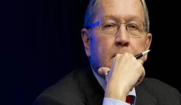 Ρέγκλινγκ: Η Ελλάδα δεν έχει φτάσει στο τέλος του δρόμου