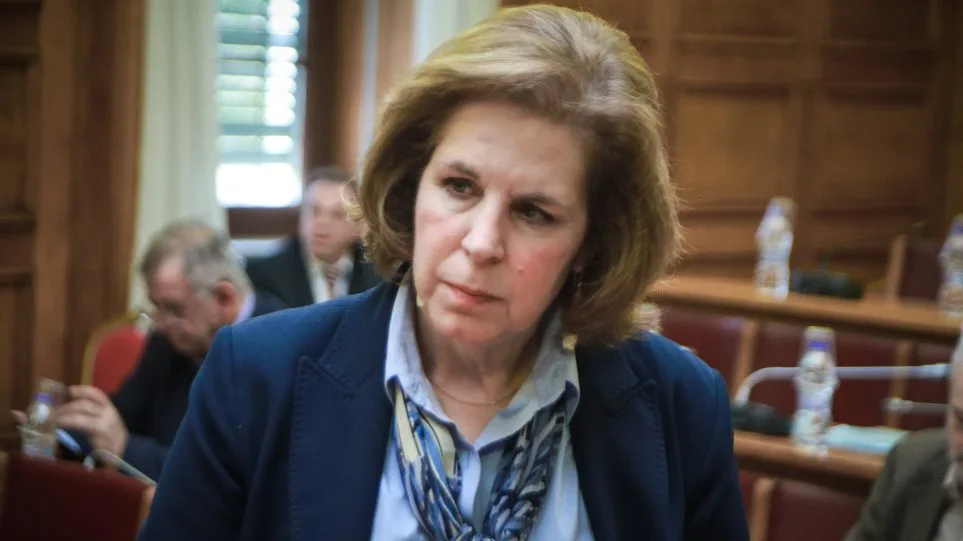 Χριστοφιλοπούλου για νομοσχέδιο Γαβρόγλου: Να αποσυρθεί το έκτρωμα αλλιώς αποχωρούμε