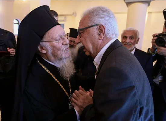 Συνάντηση του Κώστα Γαβρόγλου με τον Οικουμενικό Πατριάρχη Βαρθολομαίο