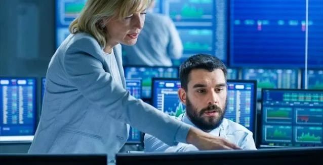 Reuters: H Ελλάδα έχει ανάγκη από μεγάλους επενδυτές για την επιστροφή της στις αγορές