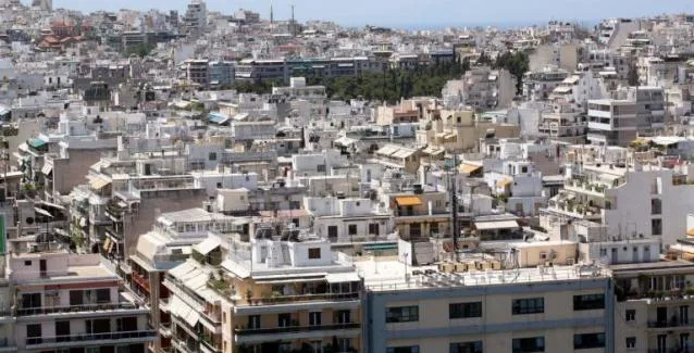 “Τα ακίνητα στην Ελλάδα αξίζουν πολύ περισσότερο από ό,τι πουλιούνται – Αλλά δεν υπάρχει χρήμα”