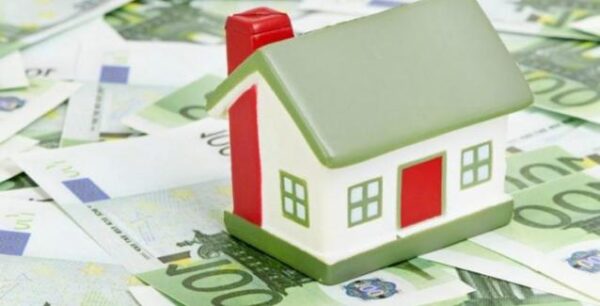 ΕΝΦΙΑ: Βαρύς και φέτος ο λογαριασμός – Δείτε τι θα πληρώσετε