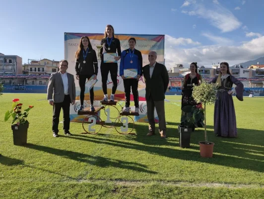 Παγκόσμιο ρεκόρ στους Πανελλήνιους Σχολικούς Αγώνες  ΓΕΛ και ΕΠΑΛ Ελλάδας-Κύπρου