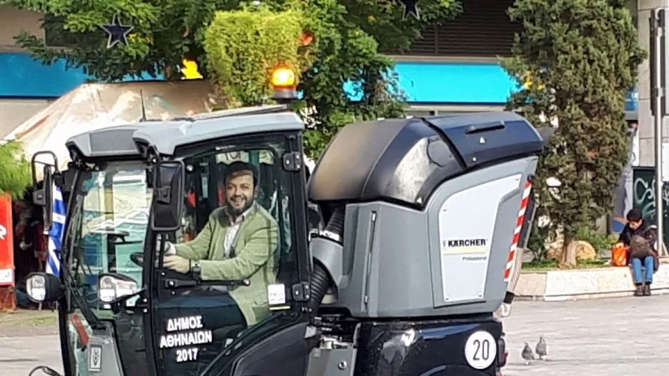 Ο Γιώργος Μπρούλιας νέος δήμαρχος της Αθήνας