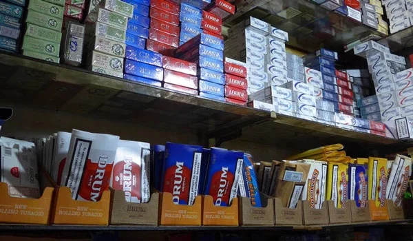 Τσιγάρα και καπνός: Τι αλλάζει στον τρόπο διάθεσης και πότε