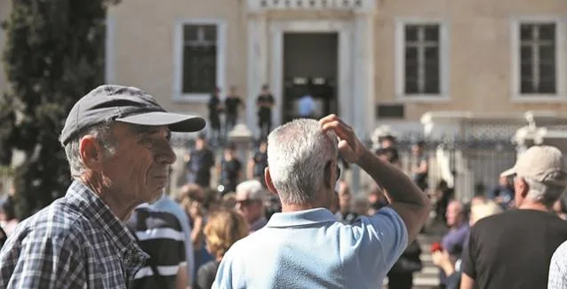 Σχέδιο για επιστροφή αναδρομικών σε… 60 δόσεις