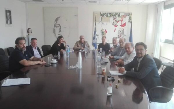 Συνάντηση εκπροσώπων των εργαζομένων και των κοινωνικών εταίρων με τον Κ. Γαβρόγλου για το μέλλον του ΕΟΠΠΕΠ