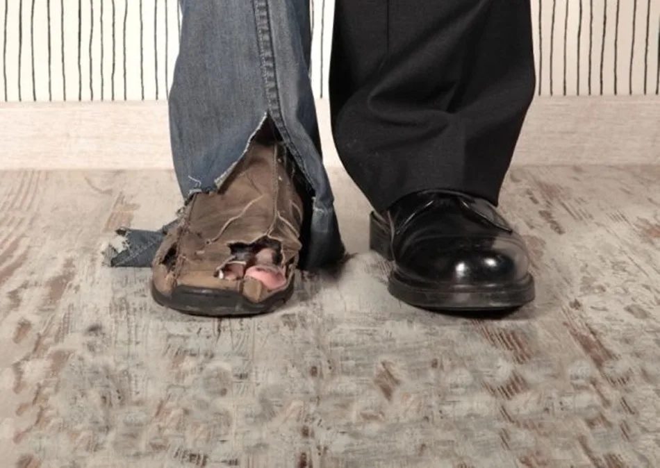 Δάσκαλος φτωχός, αμόρφωτος λαός (με αφορμή την είσοδο των εκπαιδευτικών στα πρατήρια στρατού)