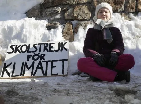 Δεν θα πάει στο σχολείο για ένα χρόνο για να αγωνιστεί για την κλιματική αλλαγή!