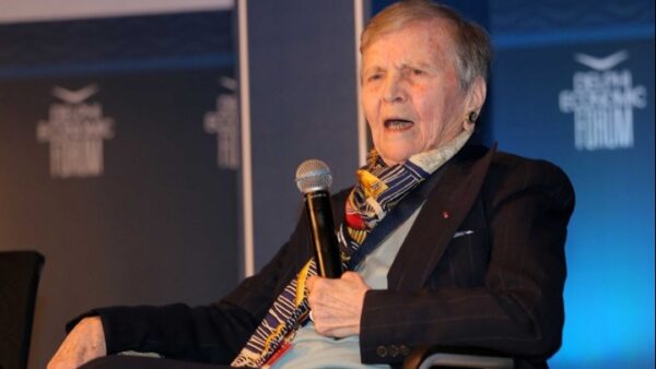 Επίτιμη διδάκτωρ της Σχολής Ευελπίδων η Ελένη Γλύκατζη-Αρβελέρ