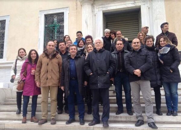 Η “σολομώντεια” λύση στο θέμα των αμετάθετων εκπαιδευτικών κοινών ειδικοτήτων λόγω των μετατάξεων του 2013