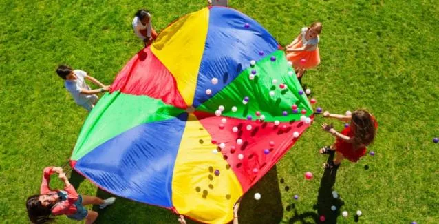 ΕΦΚΑ: Ξεκινά η υποβολή αιτήσεων για τις παιδικές κατασκηνώσεις