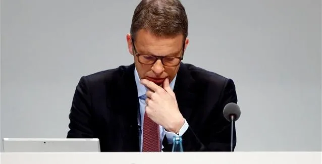 FT: Η Deutsche Bank ετοιμάζει bad bank για ενεργητικό 50 δισ. ευρώ