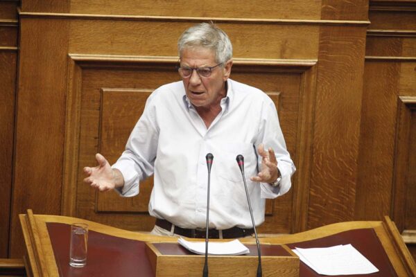 Μονιμοποίηση των έκτακτων-ωρομίσθιων καθηγητών ΤΕΙ ζητά ο Μπαλαούρας