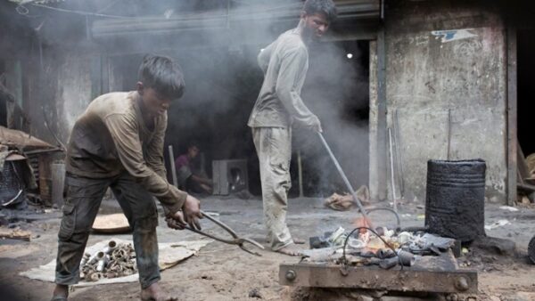 Παγκόσμια ημέρα κατά της παιδικής εργασίας – Τι λένε οι αριθμοί