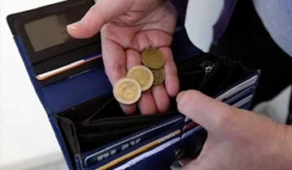 Κατά 42% μειώθηκε το εισόδημα των νοικοκυριών το διάστημα 2009-2014