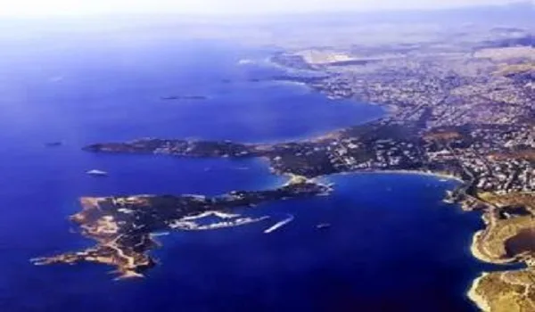 Bloomberg: Η Αθηναϊκή Ριβιέρα μπορεί να διπλασιάσει τα έσοδα της Ελλάδας