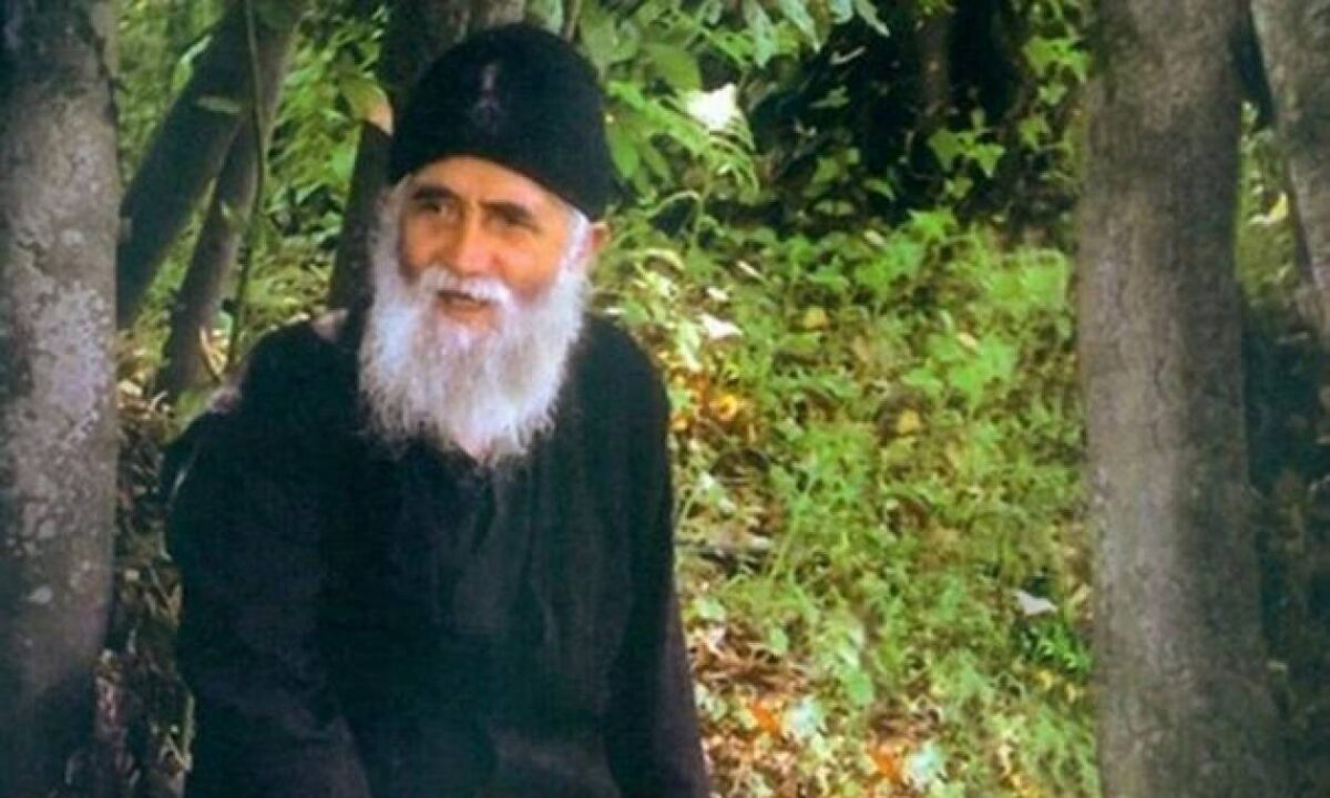 Εορτή 12/7: Ποιος ήταν ο Άγιος Παΐσιος ο Αγιορείτης που τιμάται σήμερα