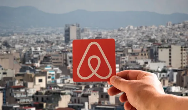Airbnb: Κέρδος 1,4 δισ. δολάρια σε ένα έτος για τους Έλληνες ιδιοκτήτες