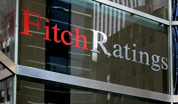 Η Fitch υποβάθμισε 14 τουρκικές τράπεζες
