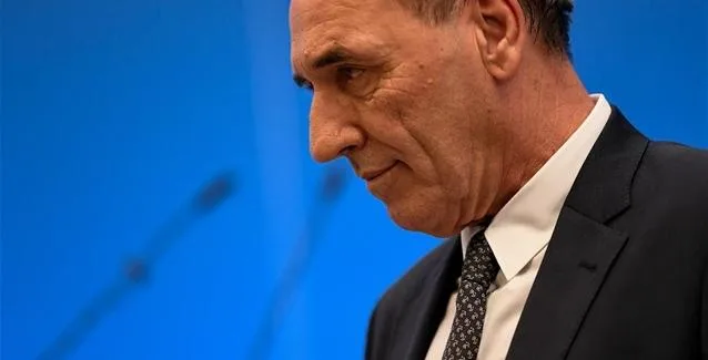 Πυρά Σταθάκη κατά Lamda Development και ΝΔ για το Ελληνικό