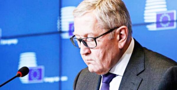 «Παράθυρο» Ρέγκλινγκ για μη μείωση του αφορολογήτου ορίου