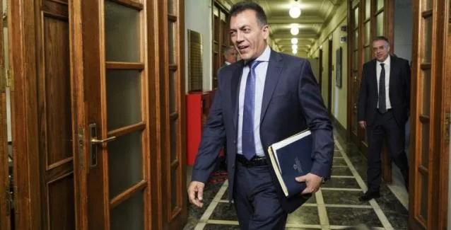 Ξεπαγώνουν τις 250.000 συντάξεις που είναι σε εκκρεμότητα