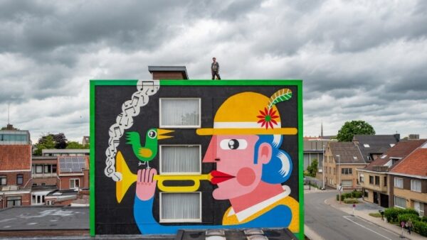 Τοιχογραφίες σαν σελίδες από παιδικό βιβλίο