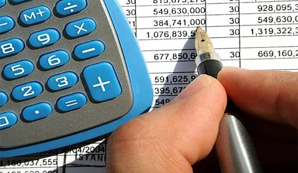 Επιστροφές φόρων “εξπρές” για συνεπείς επιχειρήσεις και επαγγελματίες