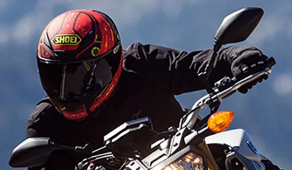 Μειώνεται ο ΦΠΑ στα κράνη δικυκλιστών