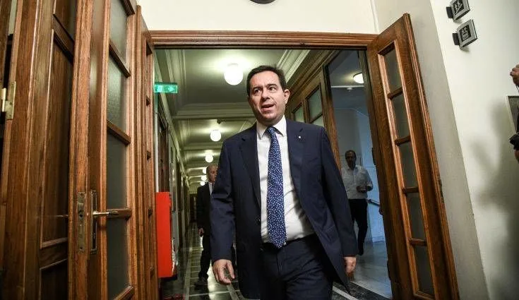 Μηταράκης: Στόχος η μείωση των εισφορών εργοδοτών – εργαζομένων