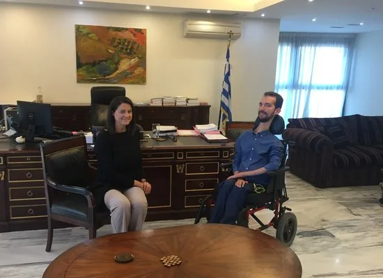 Κεραμέως: Συνάντηση με Κυμπουρόπουλο για προσλήψεις εκπαιδευτικών