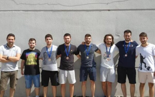 Σπουδαία διάκριση για φοιτητές του ΑΠΘ σε διεθνή διαγωνισμό Μαθηματικών