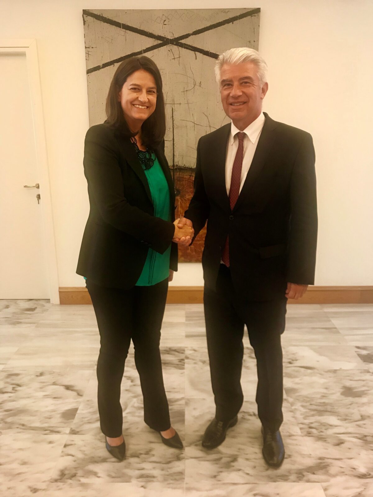 Συνάντηση της Υπουργού Παιδείας και Θρησκευμάτων με τον Πρέσβη της Ομοσπονδιακής Δημοκρατίας της Γερμανίας