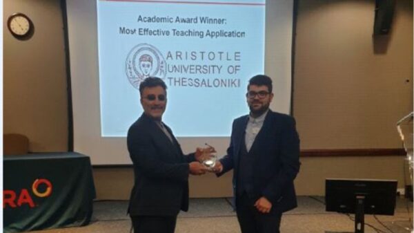 Βιοφαρμακευτικές εταιρίες και ακαδημαϊκά κέντρα βραβεύουν ομάδα Φαρμακευτικής του ΑΠΘ