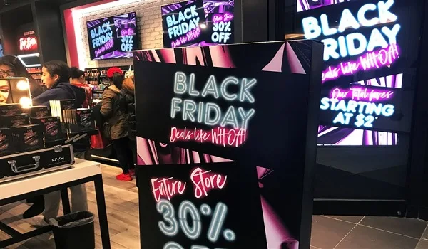 Πότε έρχονται εκπτώσεις και Black Friday