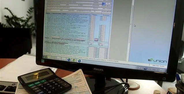 Τεχνικό πρόβλημα με τις 120 δόσεις: Στον «αέρα» ποσά που έχουν καταβληθεί