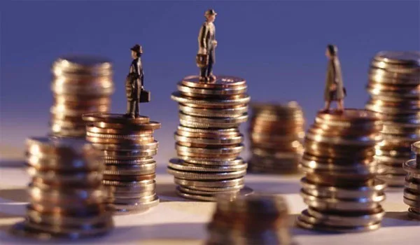 Economist: Να σταματήσει η υποκρισία για την Ελλάδα – Να λάβει μια μεγάλη ελάφρυνση χρέους