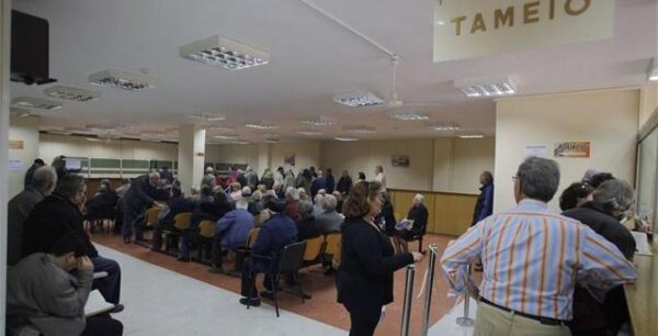 Στη ρύθμιση των 120 δόσεων ασφαλιστικές οφειλές 4,1 δισ.