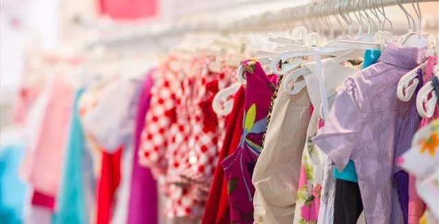 Μικρή αύξηση της κατανάλωσης ενδυμάτων στην Ελλάδα το 2018