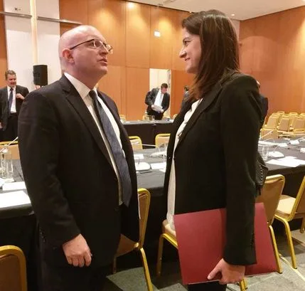 Συνάντηση της ηγεσίας του Υπουργείου Παιδείας με εκπροσώπους της Αμερικανικής Κυβέρνησης