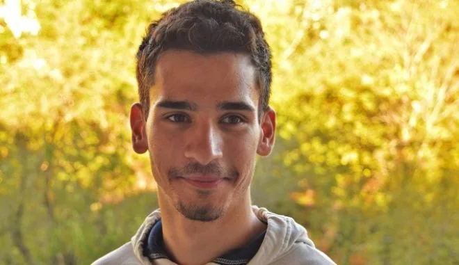 Αργύρης Κουμτζής – Aριστούχος χωρίς όραση: «Έπρεπε να ανακαλύπτω συνεχώς τον δρόμο»